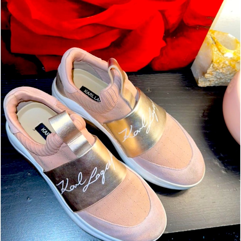 Women’s Karl Lagerfeld women pink sneakers. Size: 6.5